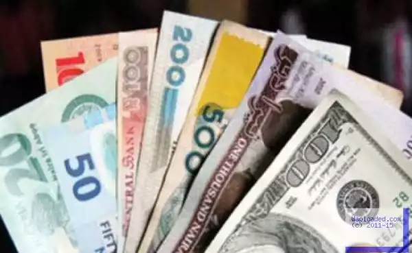 Naira Drops To 251 Per Dollar, External Reserves At $29.7bn